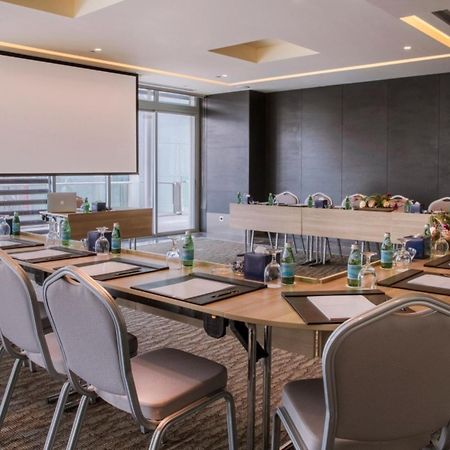 The Abdali Boulevard Hotel Amman Exterior photo Meeting room