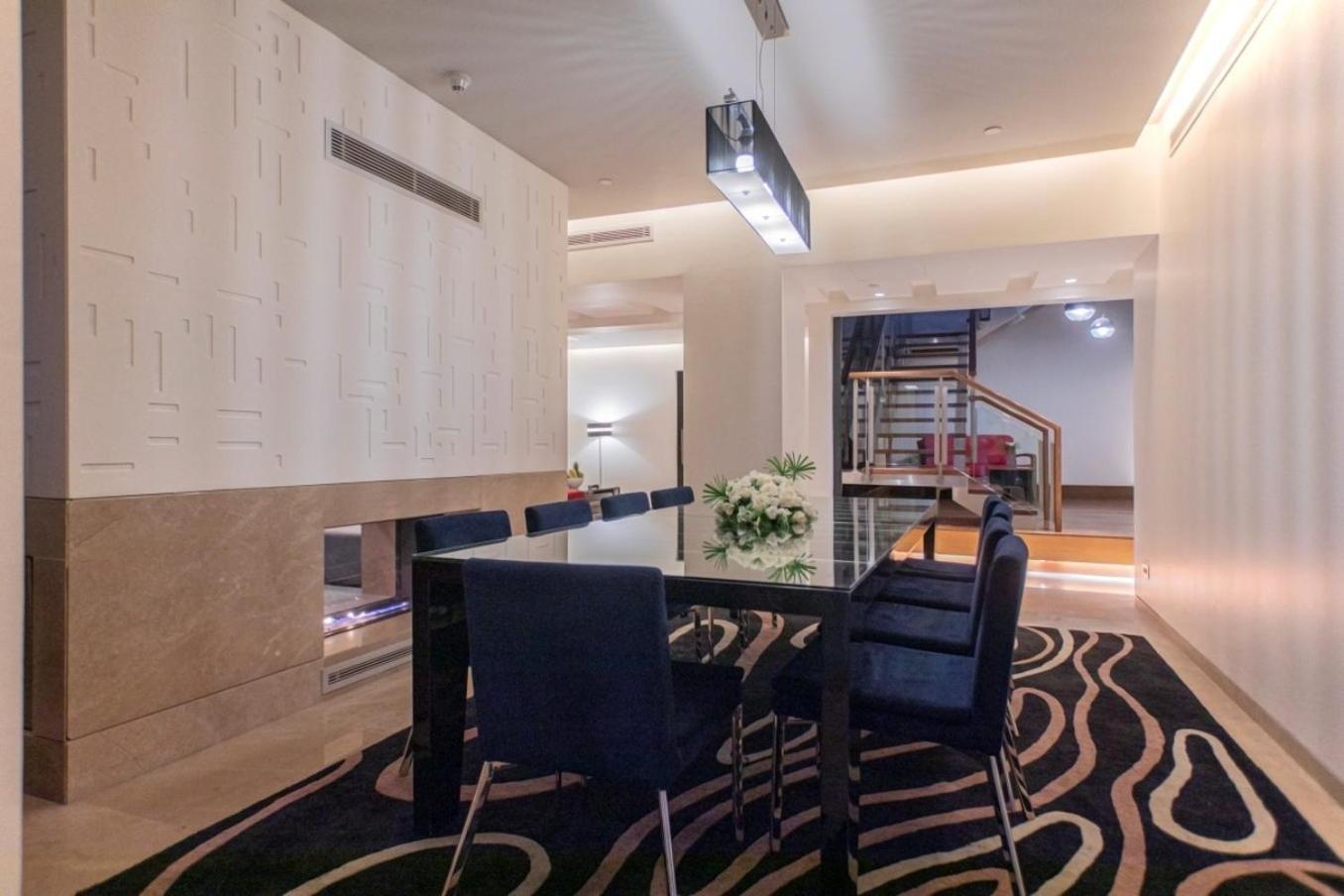 The Abdali Boulevard Hotel Amman Exterior photo The interior of a suite at the hotel