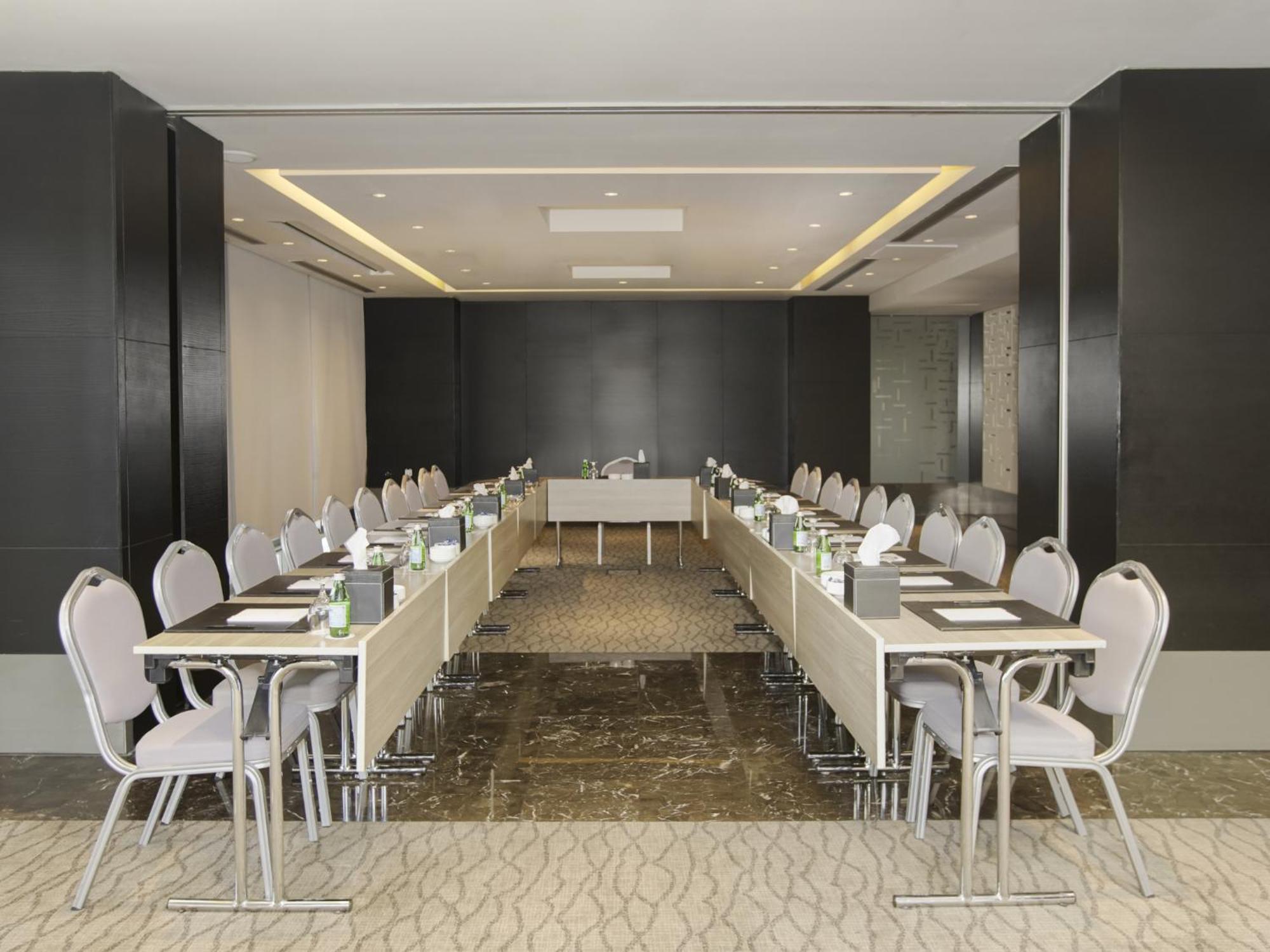 The Abdali Boulevard Hotel Amman Exterior photo Meeting room