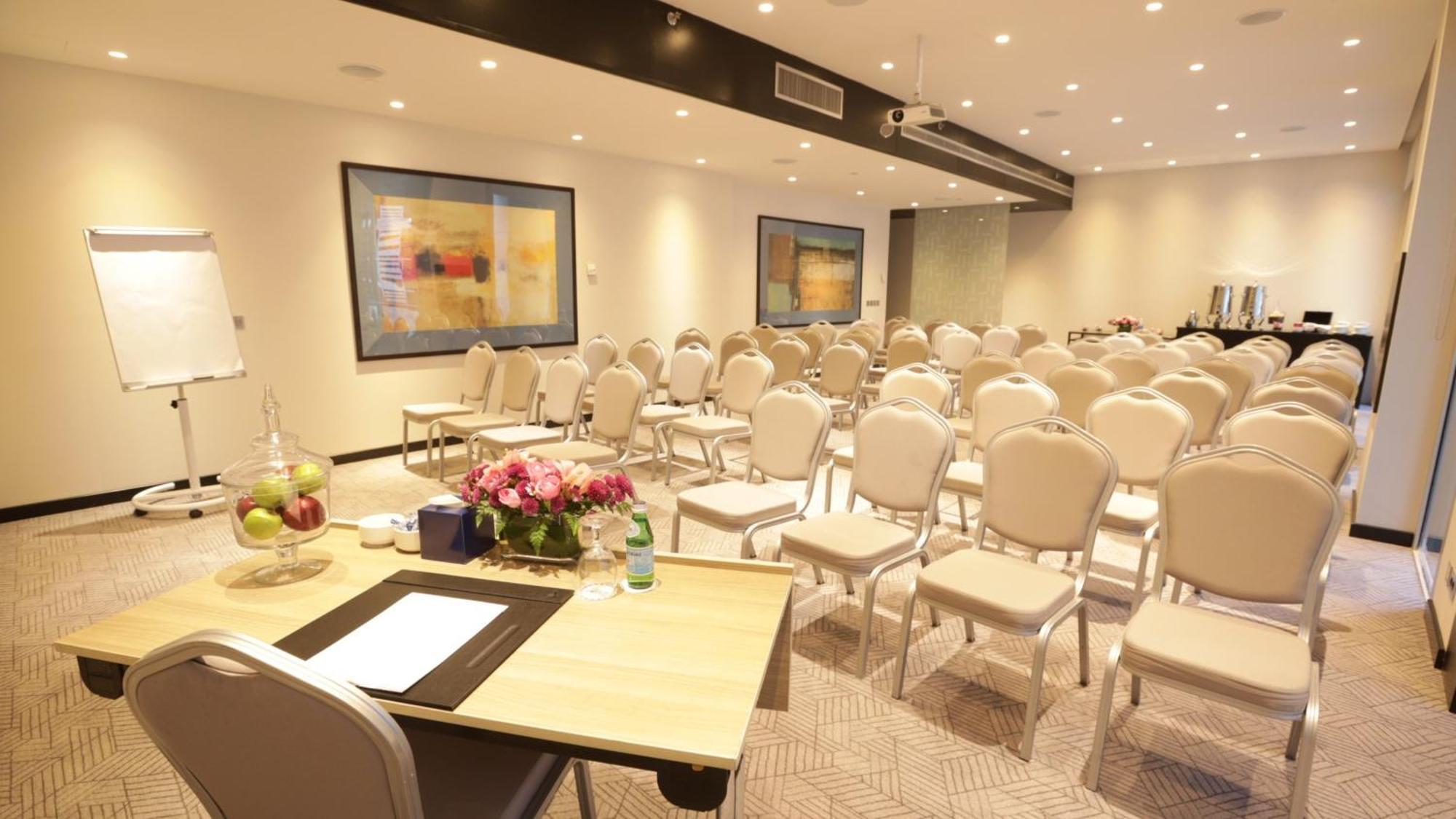 The Abdali Boulevard Hotel Amman Exterior photo